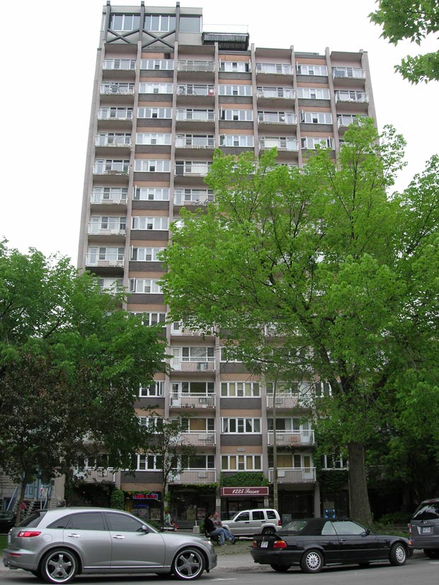 1225 Sussex
