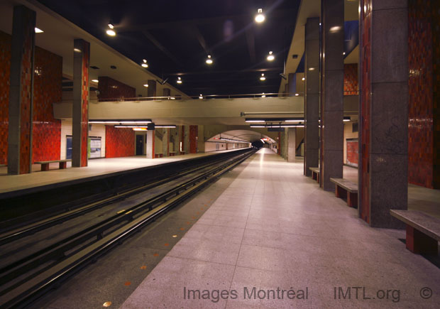 /Rosemont Metro Station