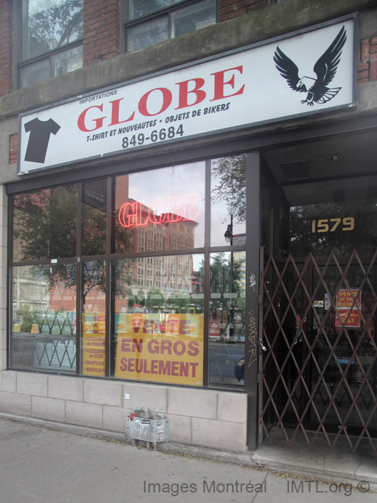 Importations Globe T-Shirts