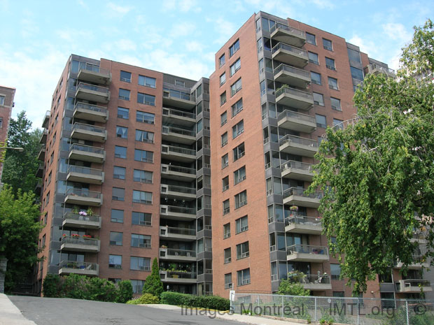 3711 de la Montagne
