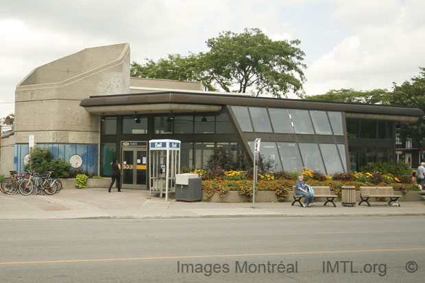 /Station de Métro Fabre