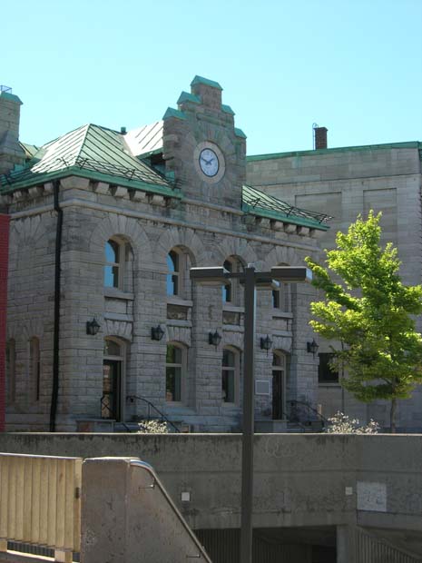 Bureau de poste Saint-Henri