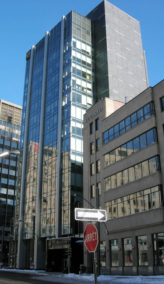 Qu�becor Building
