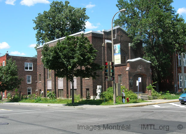 /Église des Montréalais