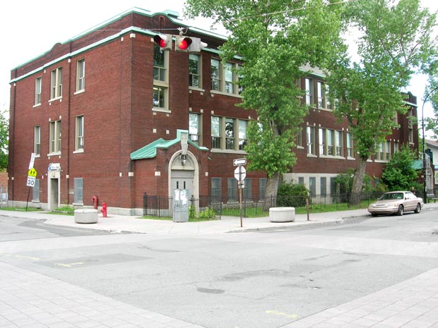 Saint-Rock school