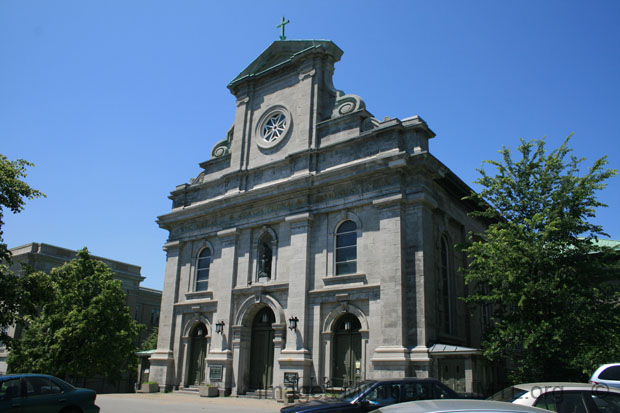 Notre-Dame-de-gr�ce Church
