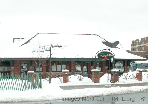 Town of Mount Royal train station