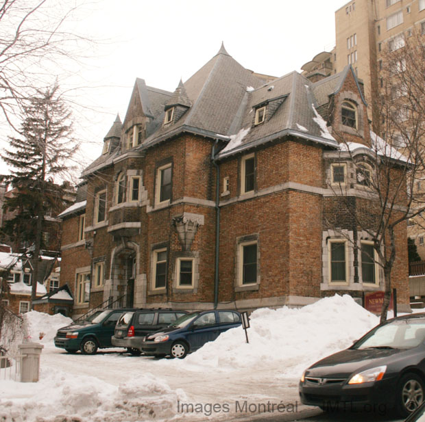 Centre Newman McGill