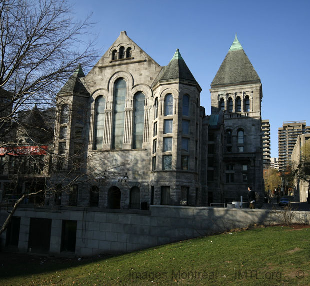 /Redpath Hall & Library (McGill)
