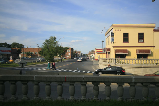 Derri�re le parapet