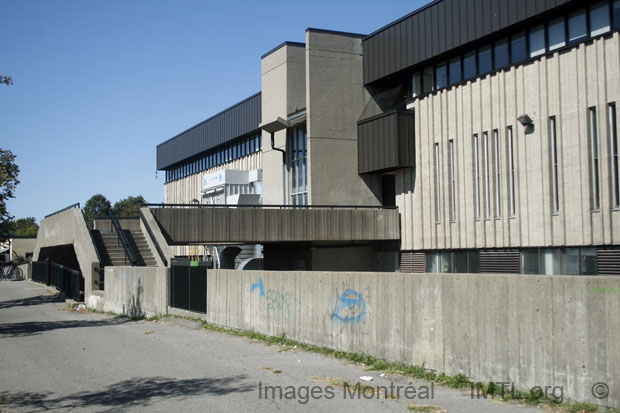 P�re-Marquette High school