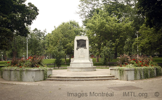 /Soldiers Monument  | NDG