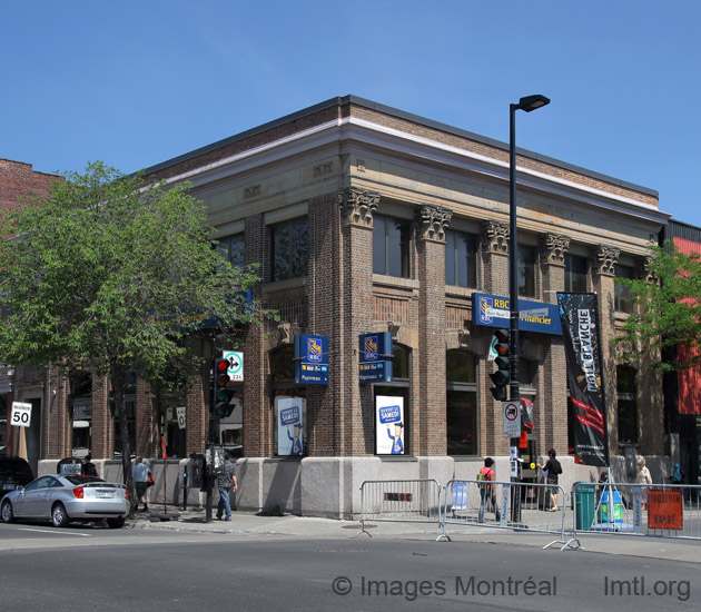 /Royal Bank Mont-Royal Branch