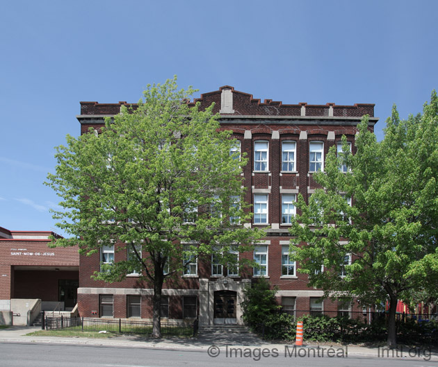 / Saint-Nom-de-Jésus School