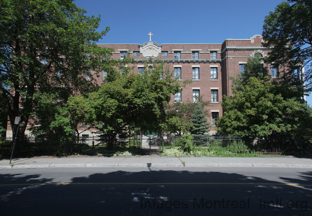 /Collège Saint-Ignace