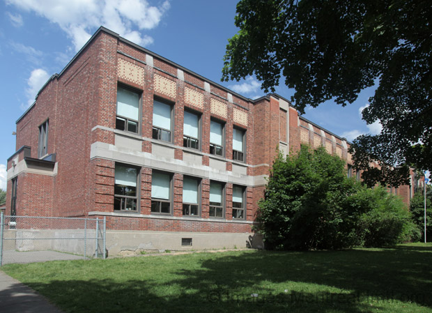 /Anne-Hébert School