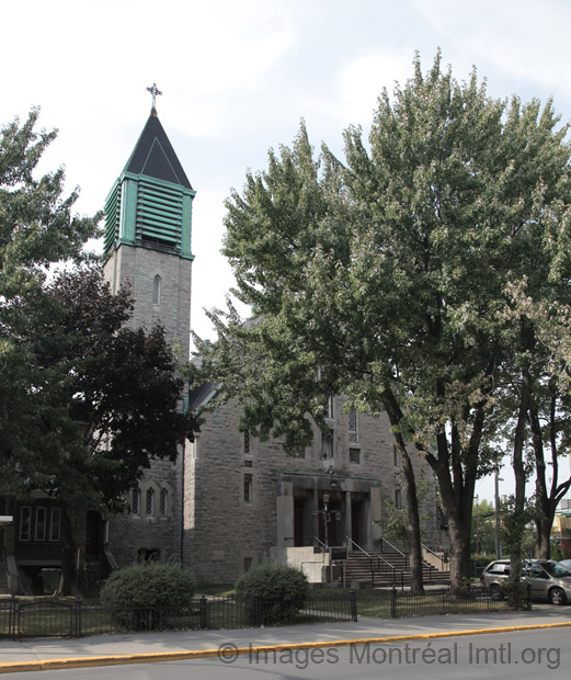 /Notre-Dame-Auxiliatrice Church