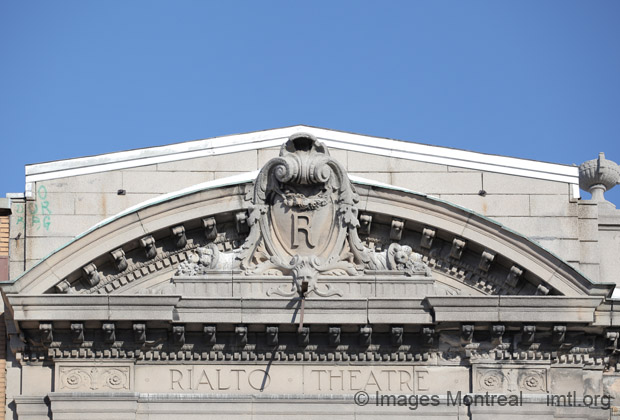 Fronton_circulaire