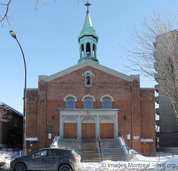 /Holy Trinity Polish Church