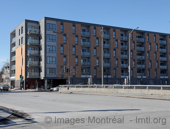 /Sommet Décarie