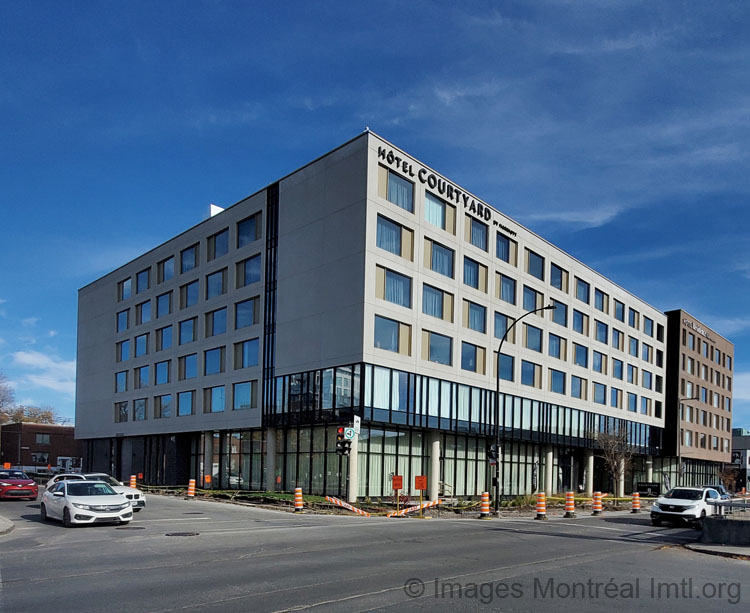 /Hôtel Courtyard / Residence Inn