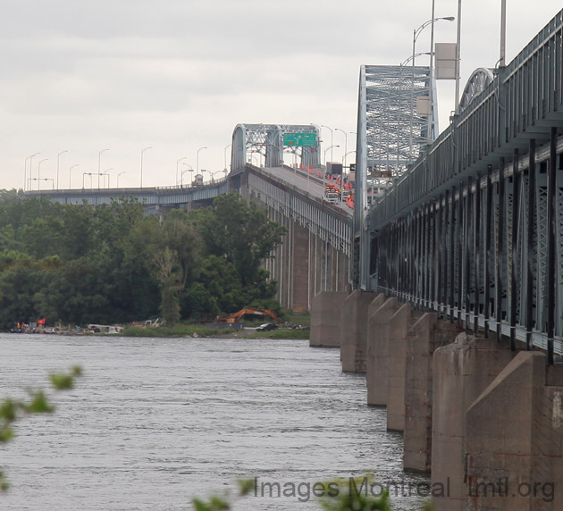 /Honoré-Mercier Bridge