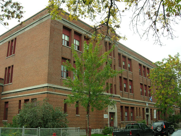 /Hélène-Boullé School