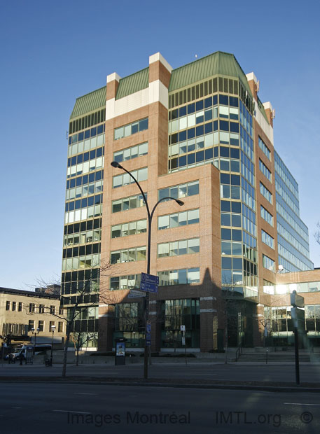 /Paul-Gerin-Lajoie Building (N) UQAM