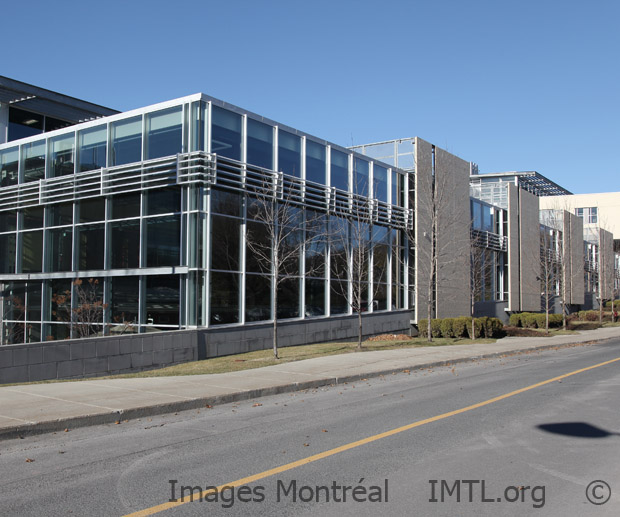 /Fabrication aérospaciale polytechnique Montréal