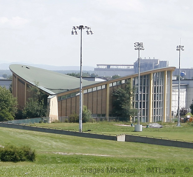 /Pierre-Charbonneau Centre