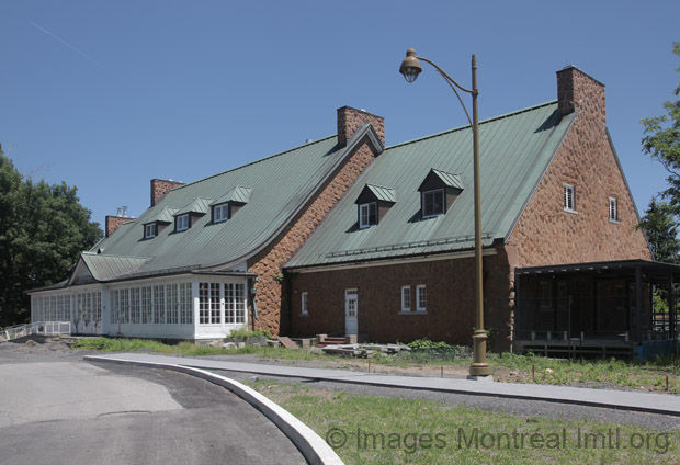 /Hélène de Champlain Restaurant