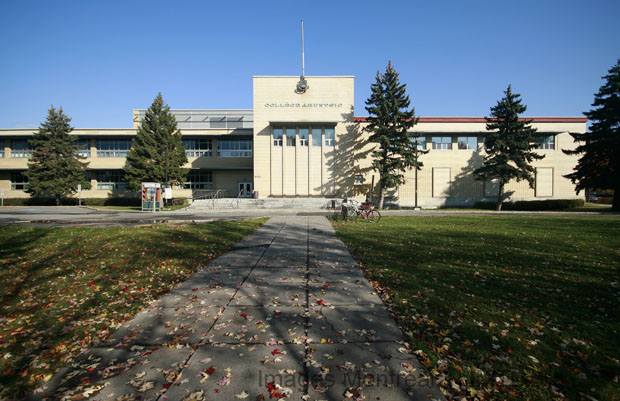 /Ahuntsic College