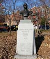 Simon Bolivar Monument  / Rue Sussex