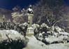 Le monument Dante sous la neige